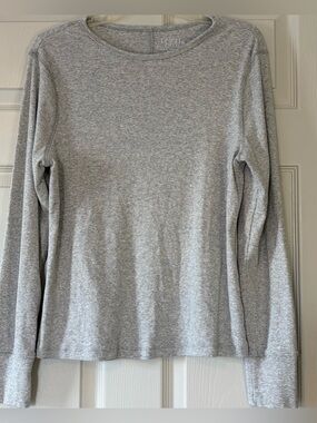 Time and Tru Gray Ribbed Long Sleeve Top